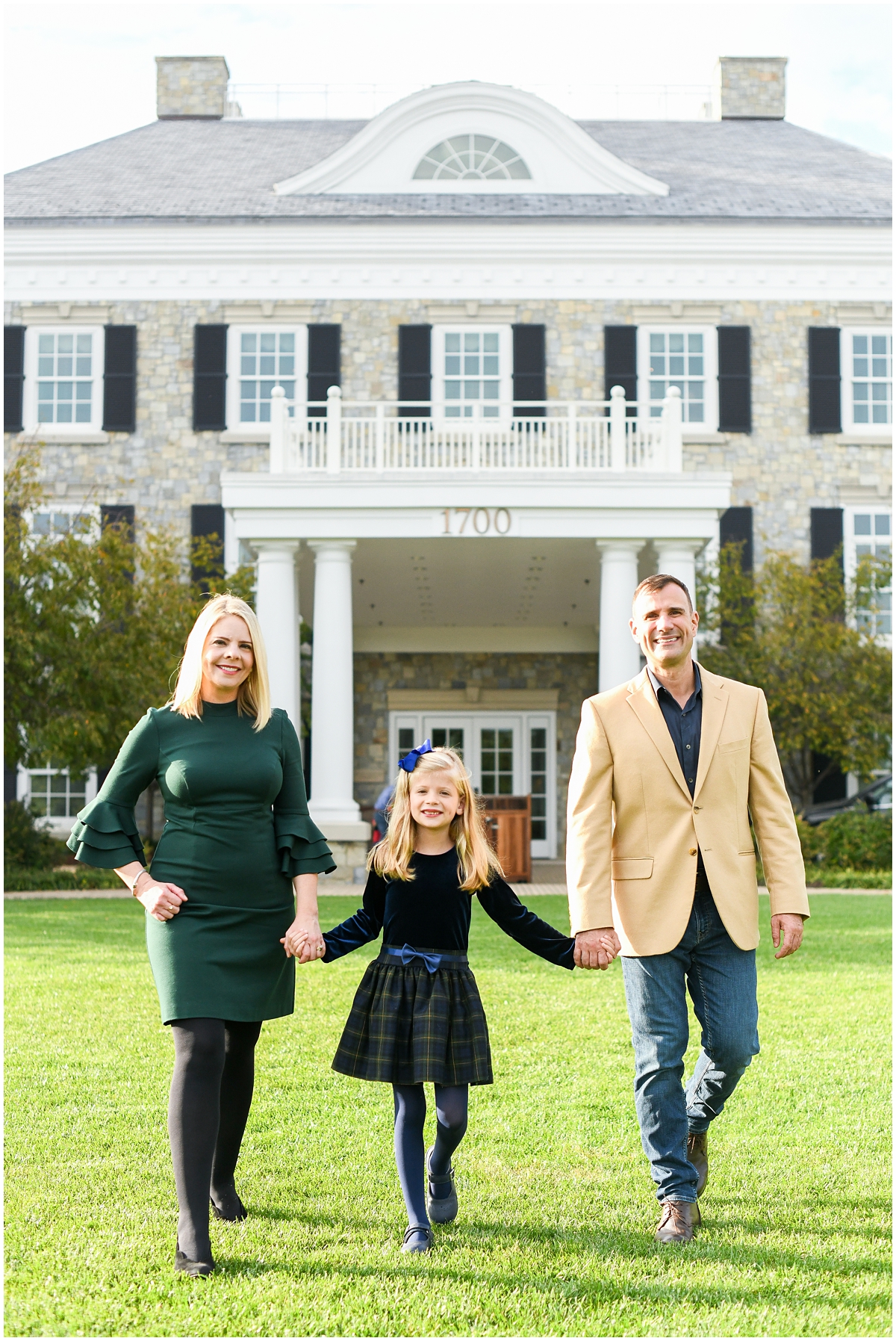 Family photos at Army Navy Country Club